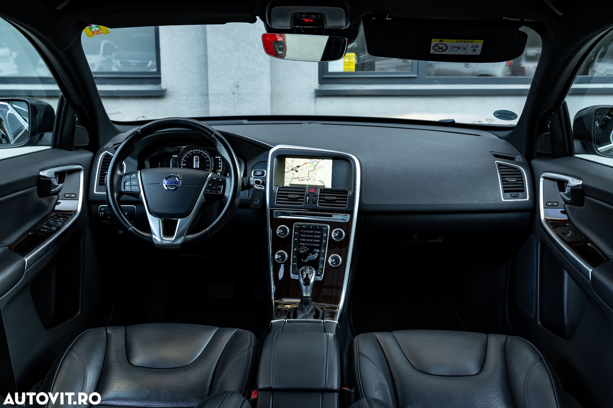 Volvo XC 60 D5 AWD Aut. Summum - 34