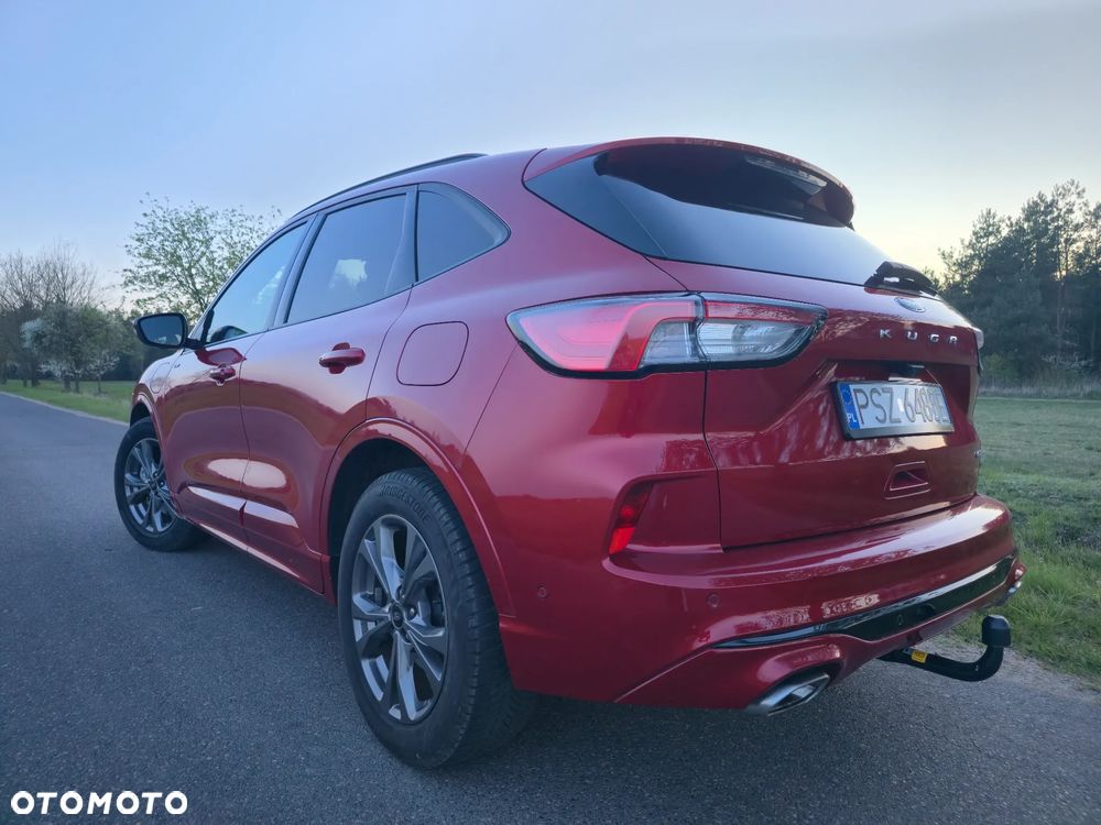 Ford Kuga 2.5 Duratec PHEV ST-LINE - 9