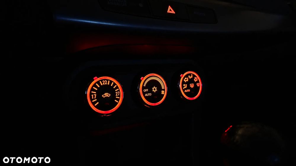 Mitsubishi Lancer 1.8 Invite - 33