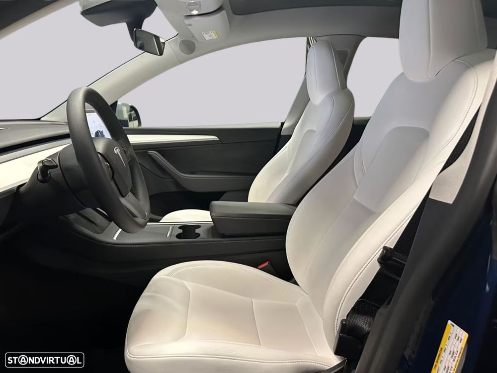 Tesla Model Y - 6