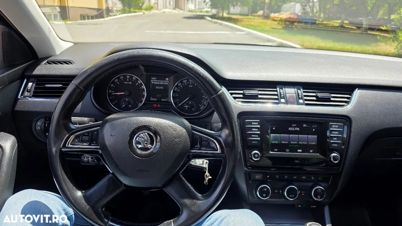 Skoda Octavia 2.0 TDI ELEGANCE - 7