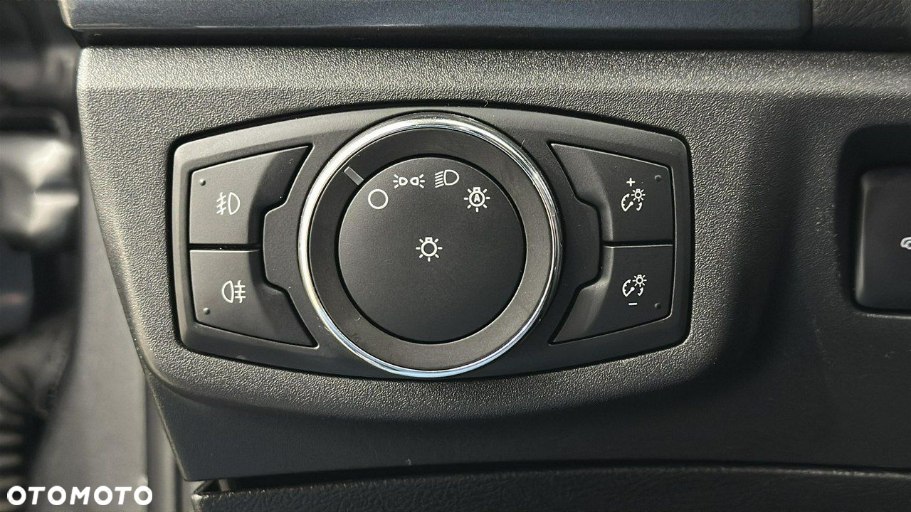 Ford Mondeo - 26