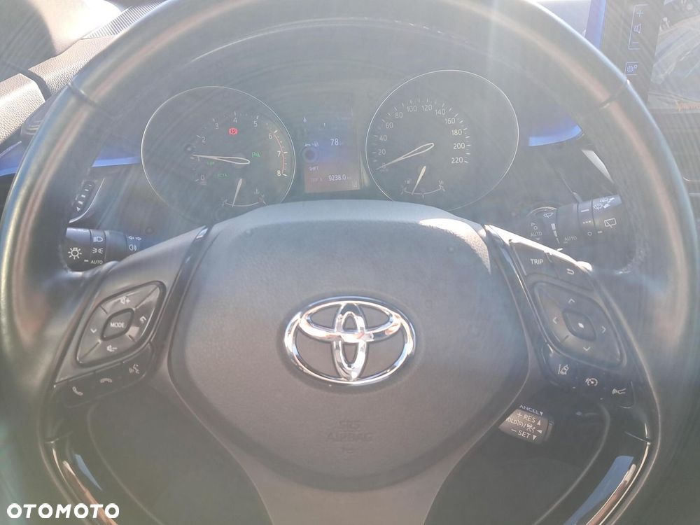 Toyota C-HR 1.2 T Dynamic - 29