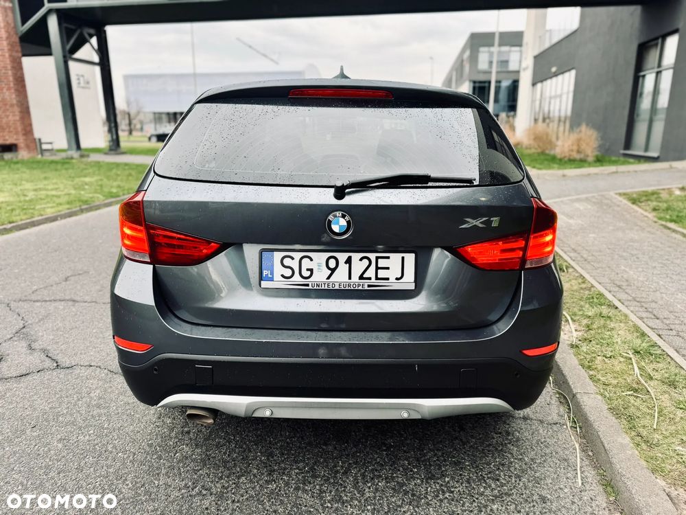 BMW X1 sDrive18d - 12