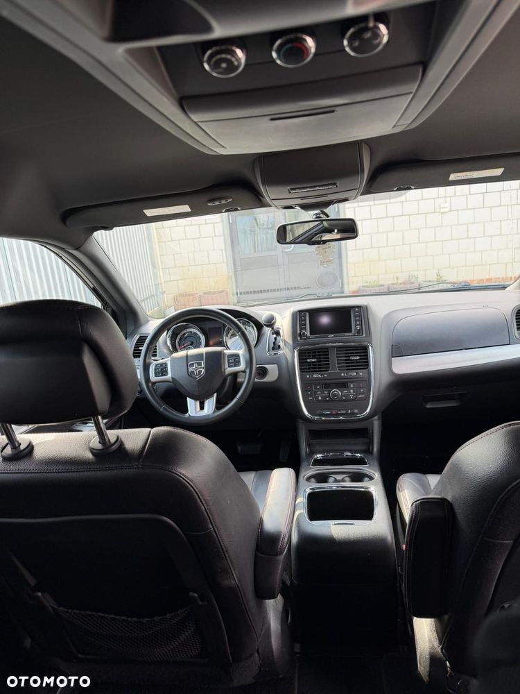 Dodge Grand Caravan 3.6 R/T - 20