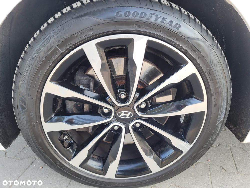 Hyundai i40 Kombi blue 1.7 CRDi DCT Premium - 29