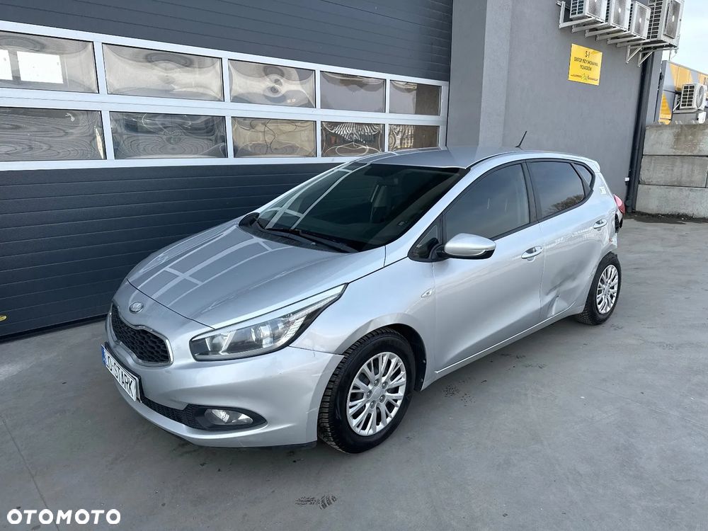 Kia Ceed - 6