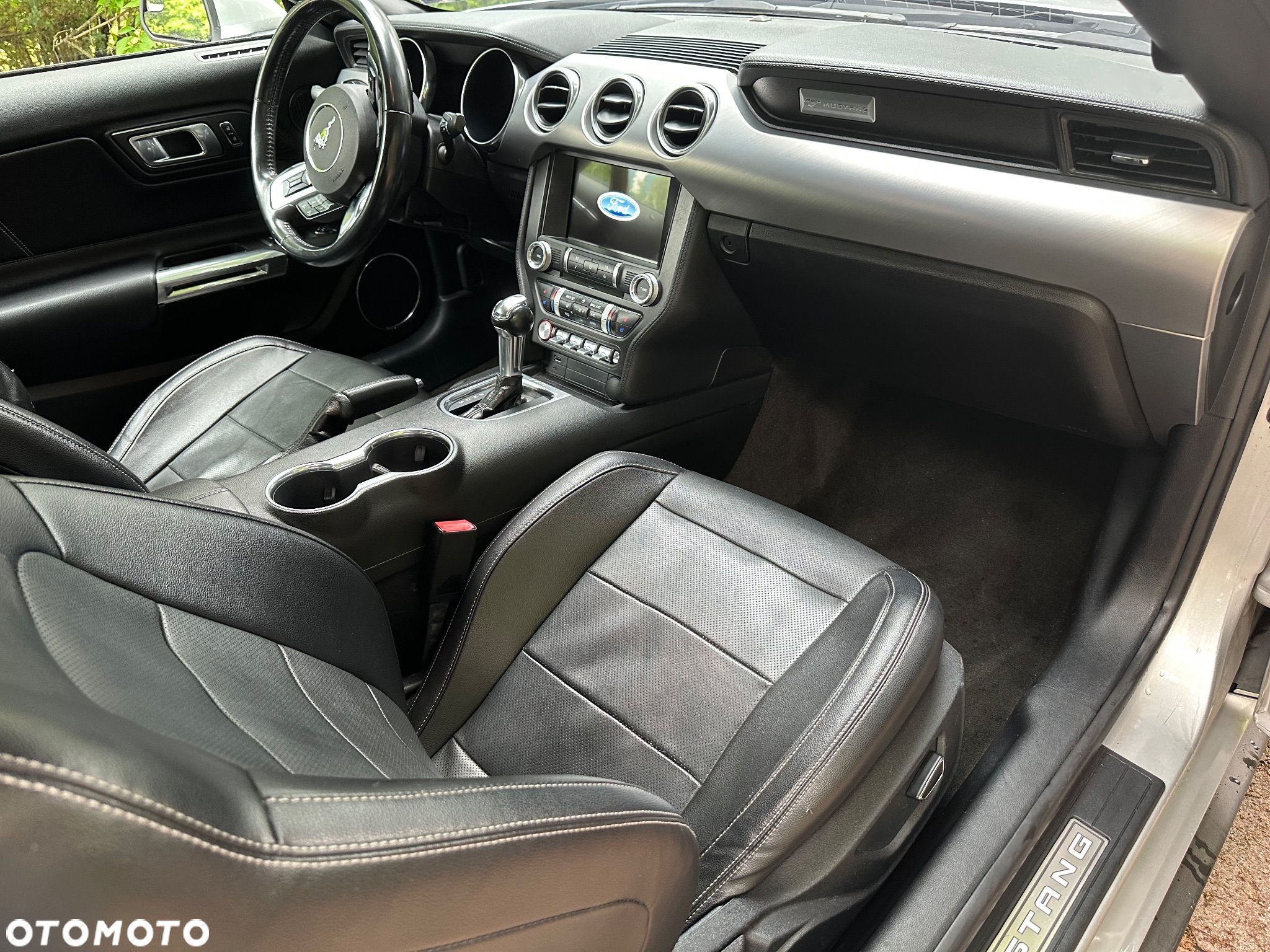 Ford Mustang 2.3 EcoBoost - 14