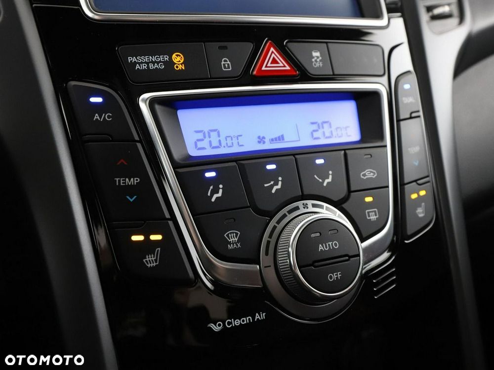 Hyundai i30 1.6 T GDI Turbo - 27