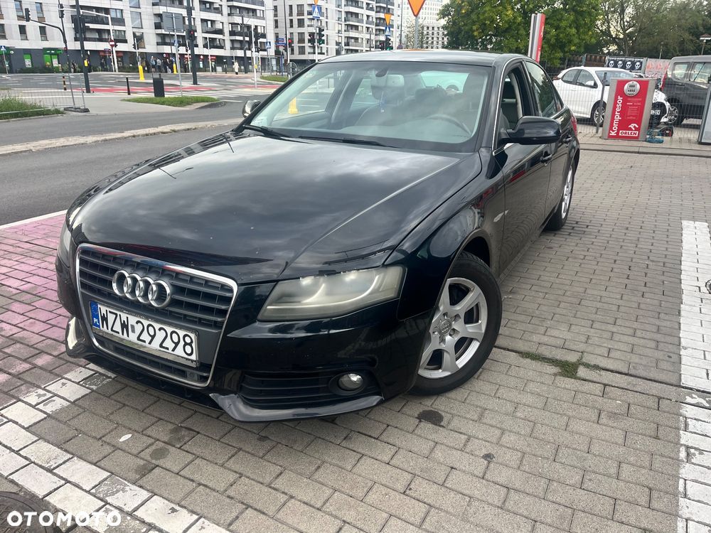 Audi A4 Limousine - 1