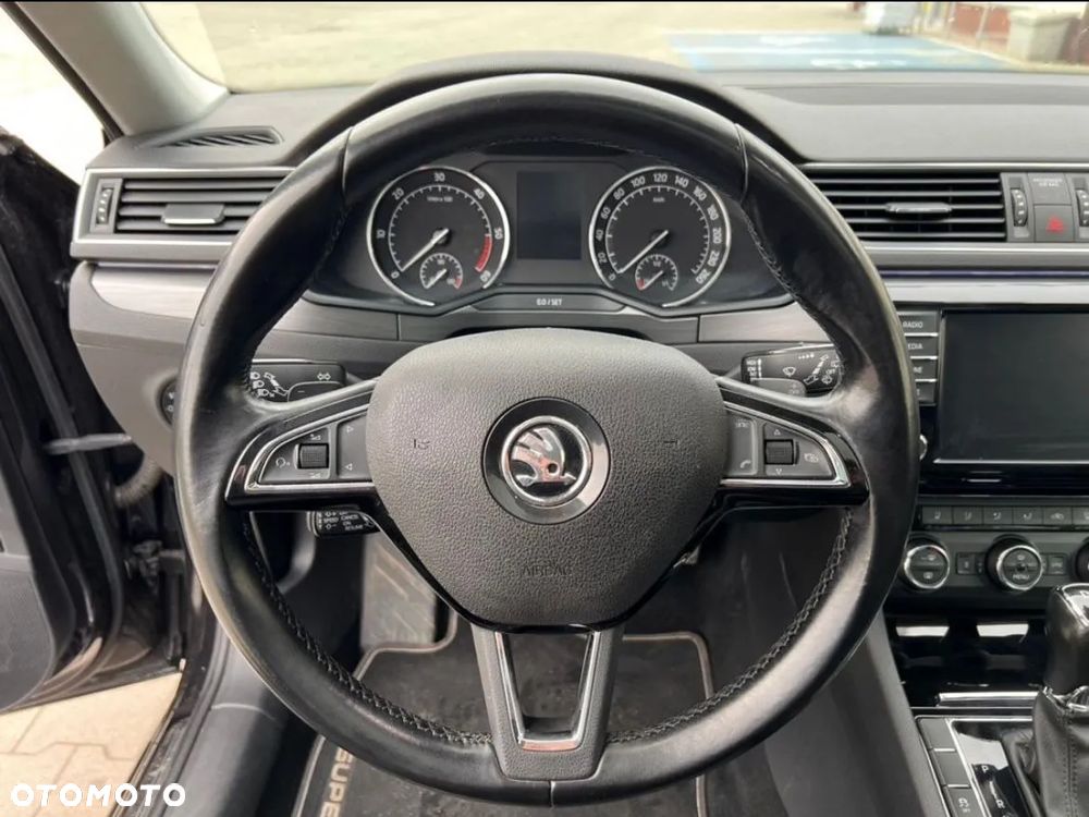 Skoda Superb 2.0 TDI L&K DSG - 12