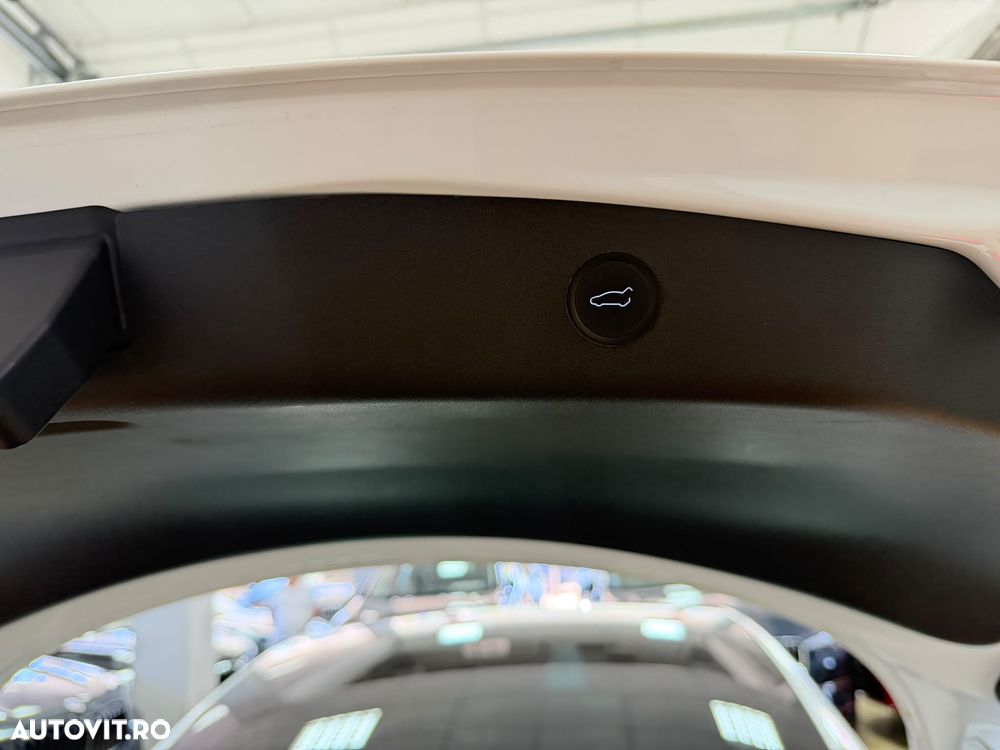 Tesla Model 3 Langstreckenbatterie Allradantrieb Dual Motor - 15