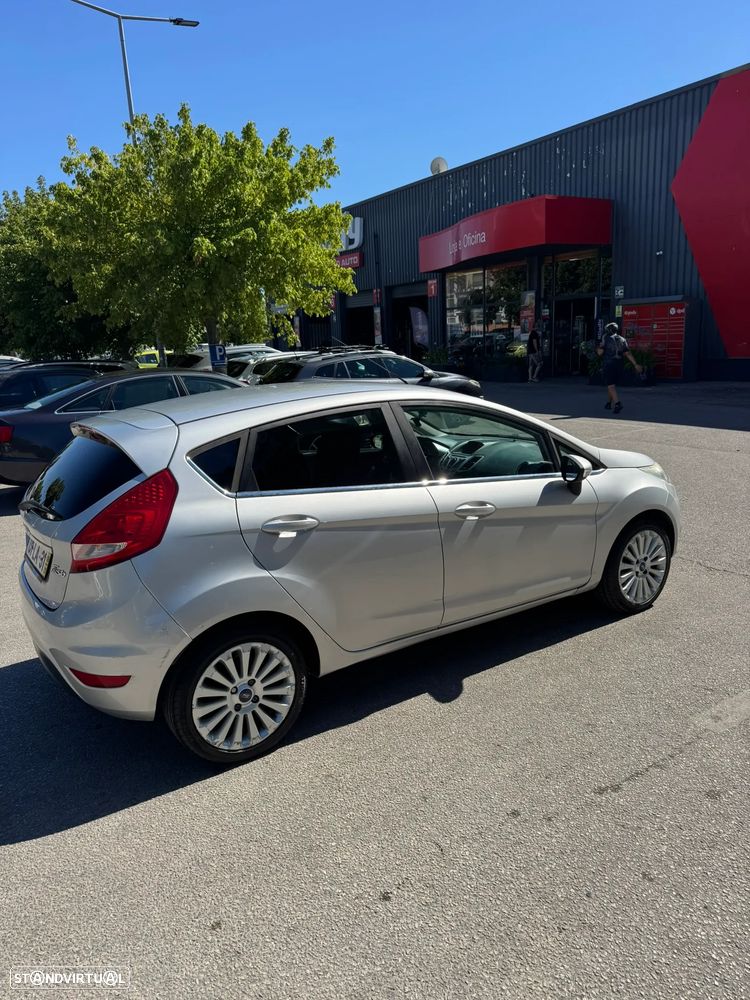Ford Fiesta 1.25 Techno - 9