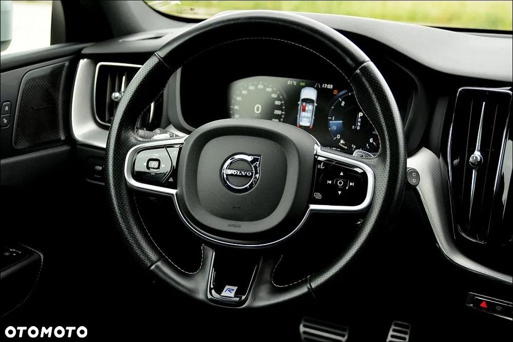 Volvo XC 60 D4 SCR AWD R-Design - 10