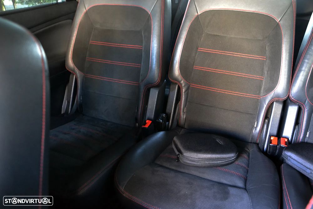 Ford S-Max 2.0 TDCi Titanium 7L 149g - 25