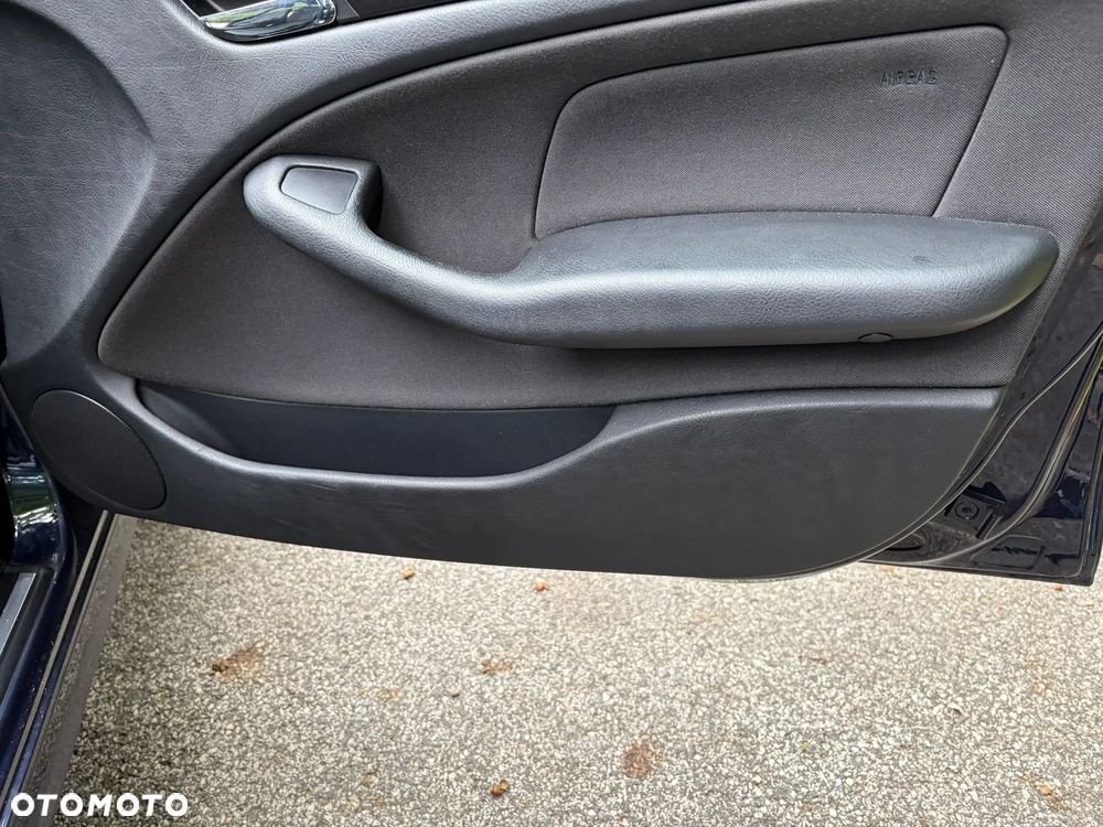 BMW Seria 3 - 16