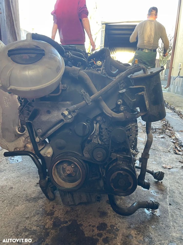 Motor 1.6tdi + anexe COD : CLH 407 445 - 4