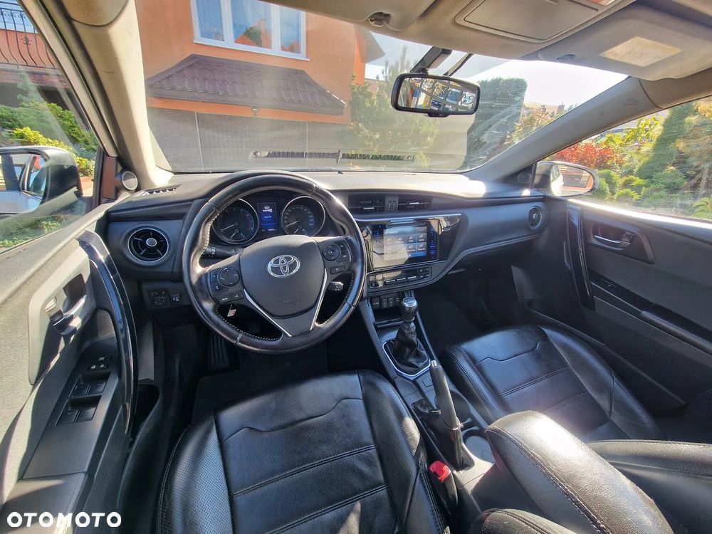 Toyota Auris 1.2 T Prestige - 9