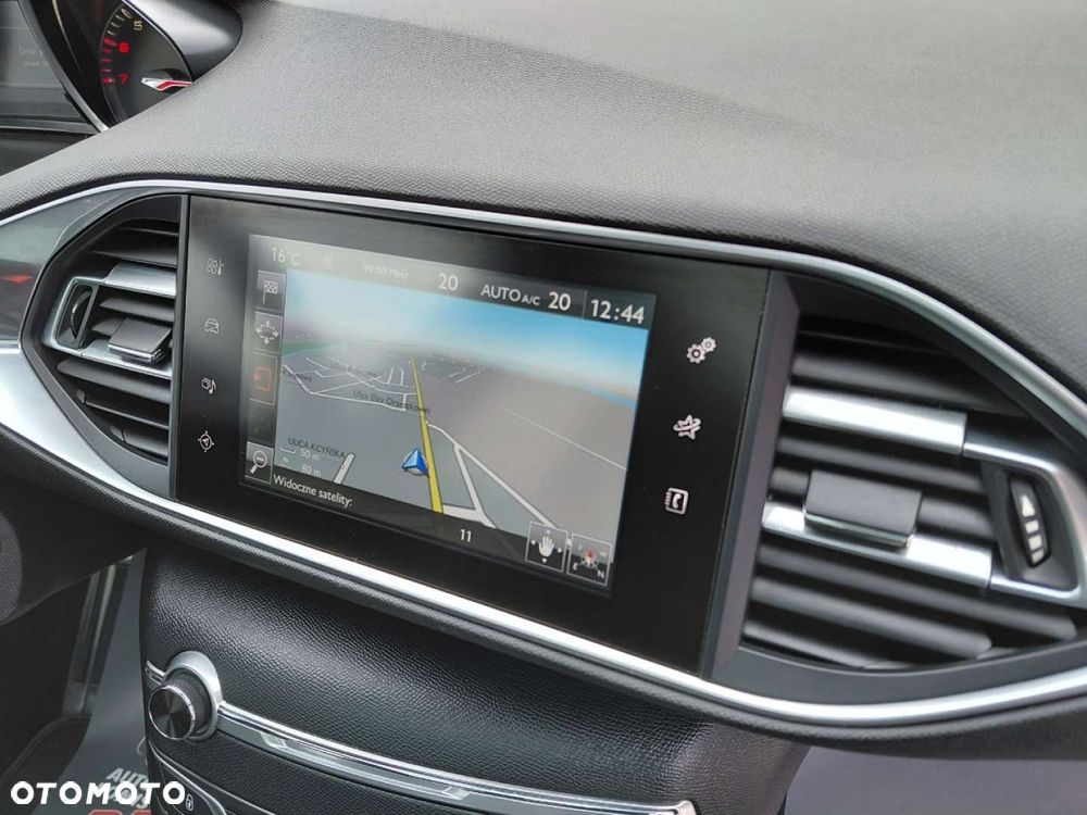 Peugeot 308 - 16