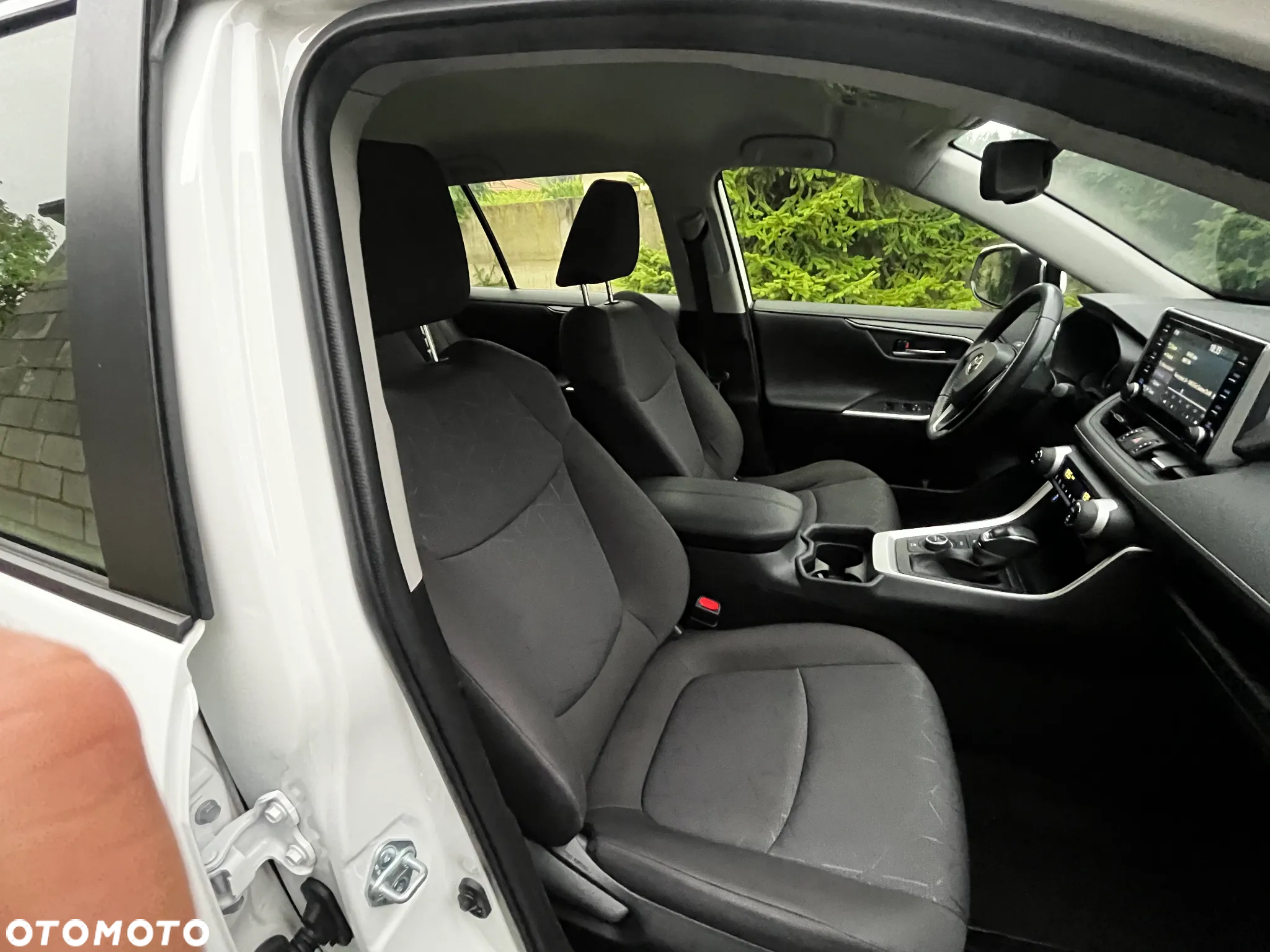 Toyota RAV4 - 9