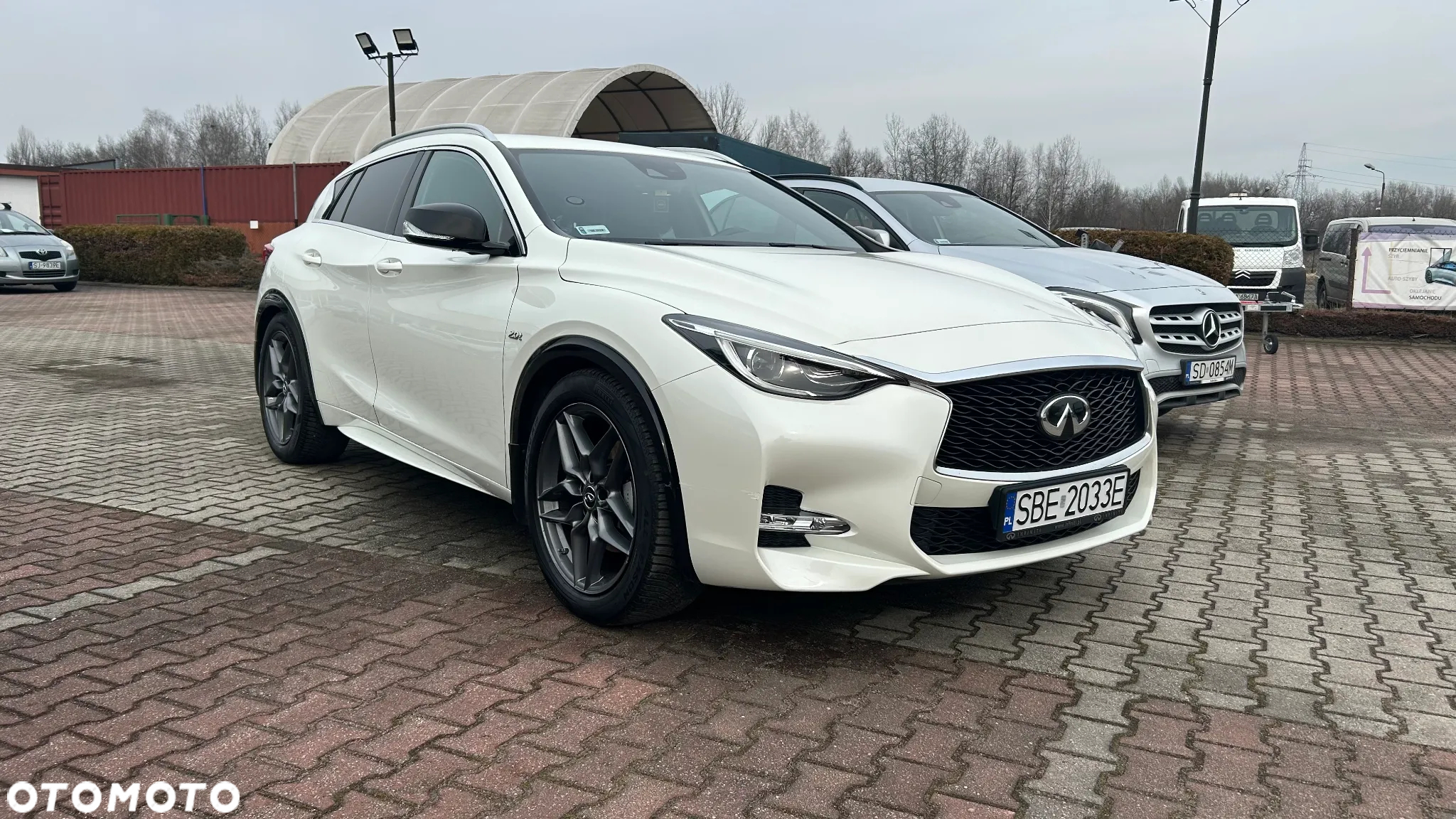 Infiniti Q30 2.0t Sport AWD 7DCT - 4