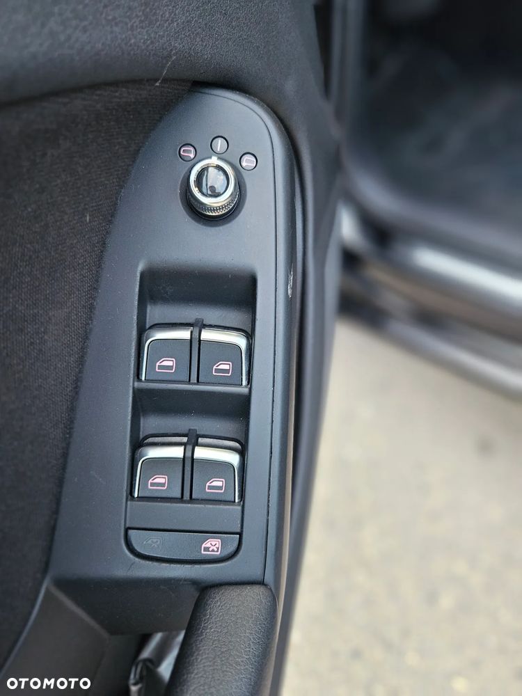 Audi A4 Avant 2.0 TDI - 25