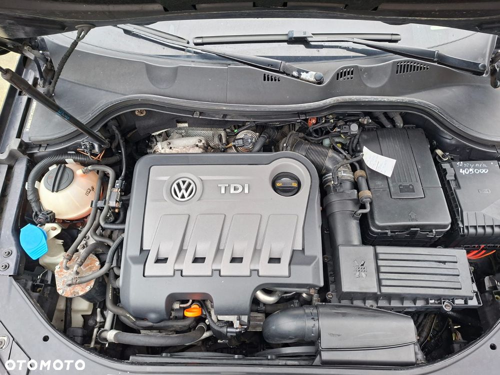 Volkswagen Passat 2.0 TDI DSG BlueMotion Technology Comfortline - 6