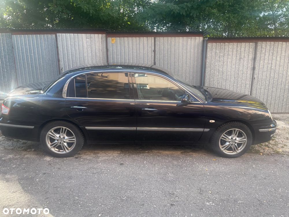 Kia Opirus - 16