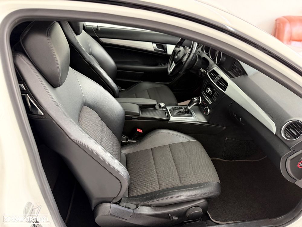 Mercedes-Benz C 220 CDI DPF (BlueEFFICIENCY) 7G-TRONIC - 24