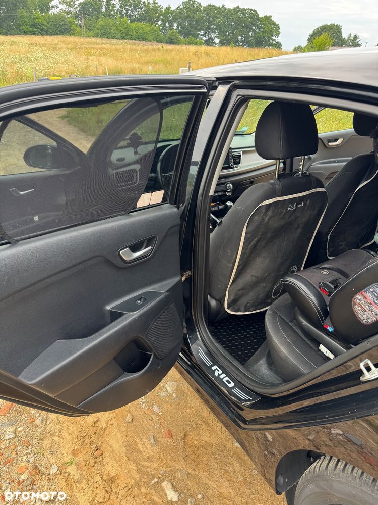 Kia Rio 1.4 L - 15
