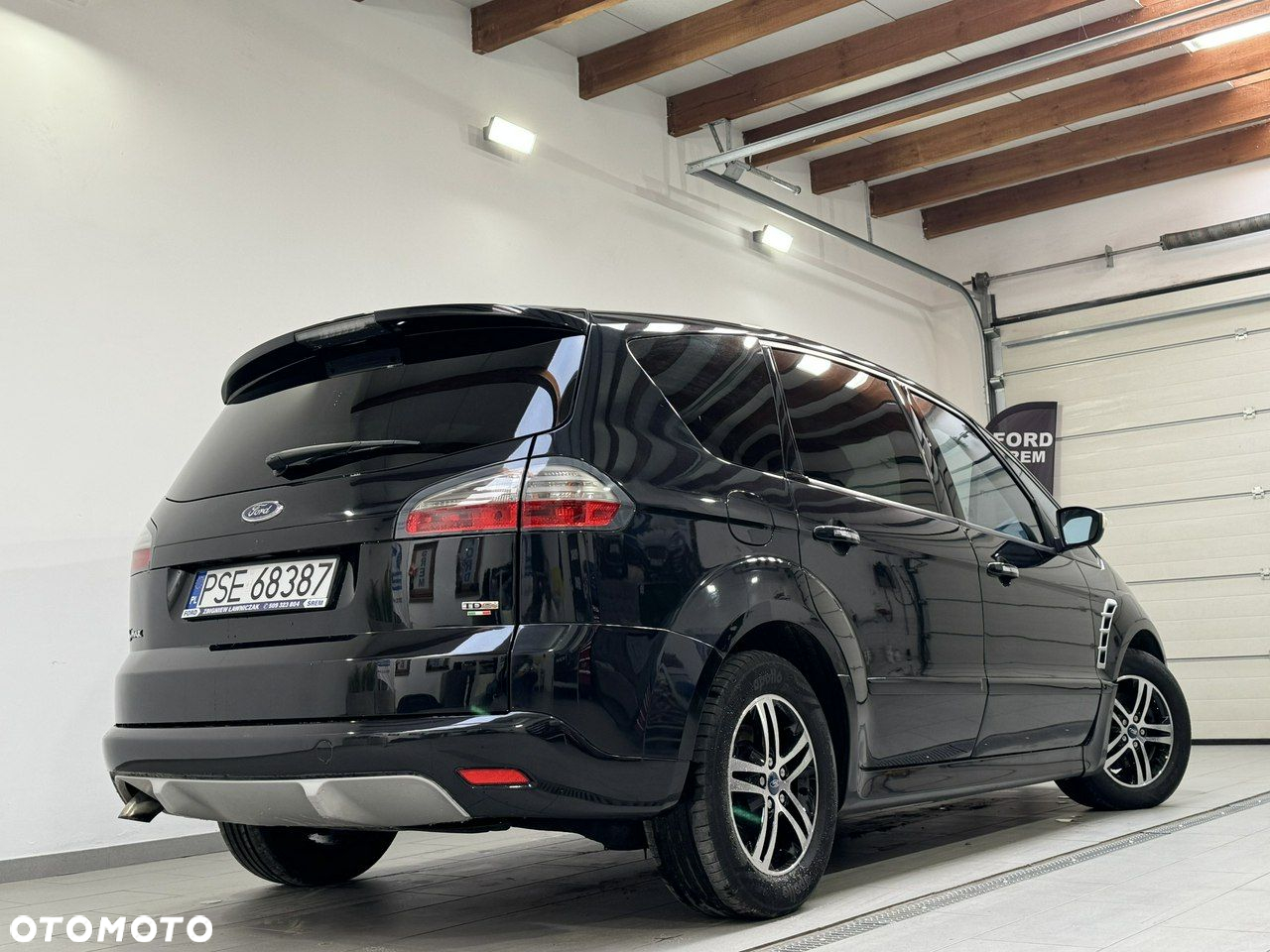 Ford S-Max - 7