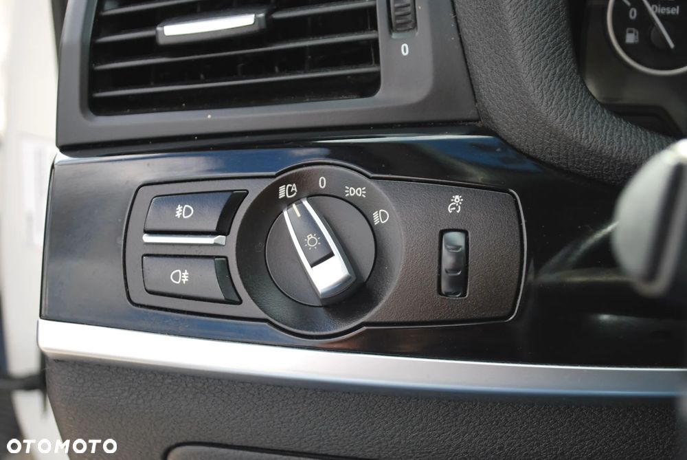 BMW X3 xDrive20d xLine - 12