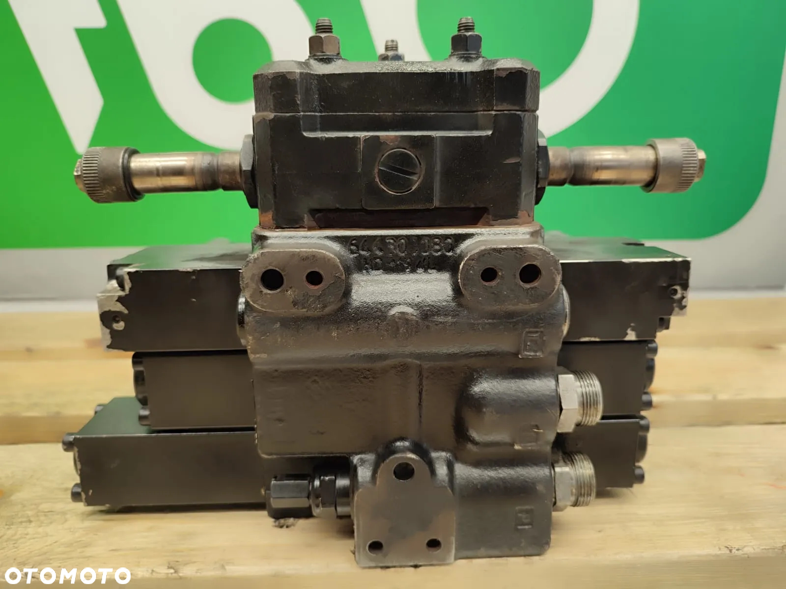 Rozdzielacz hydrauliczny 200071943013 BUCHER - 3