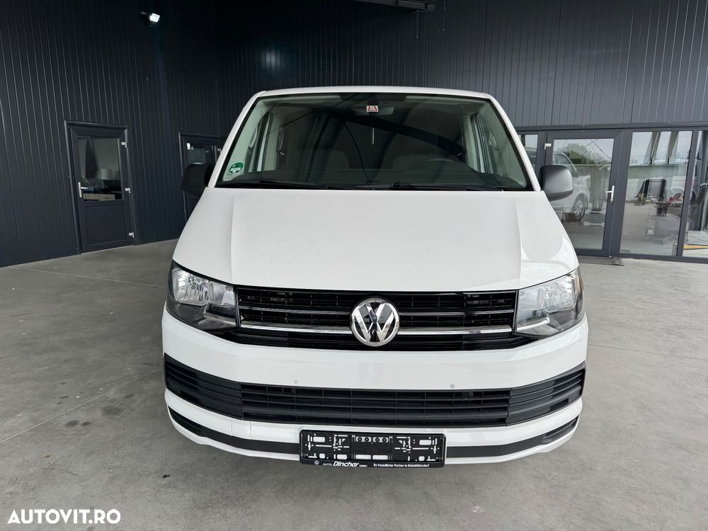 Volkswagen Multivan - 11
