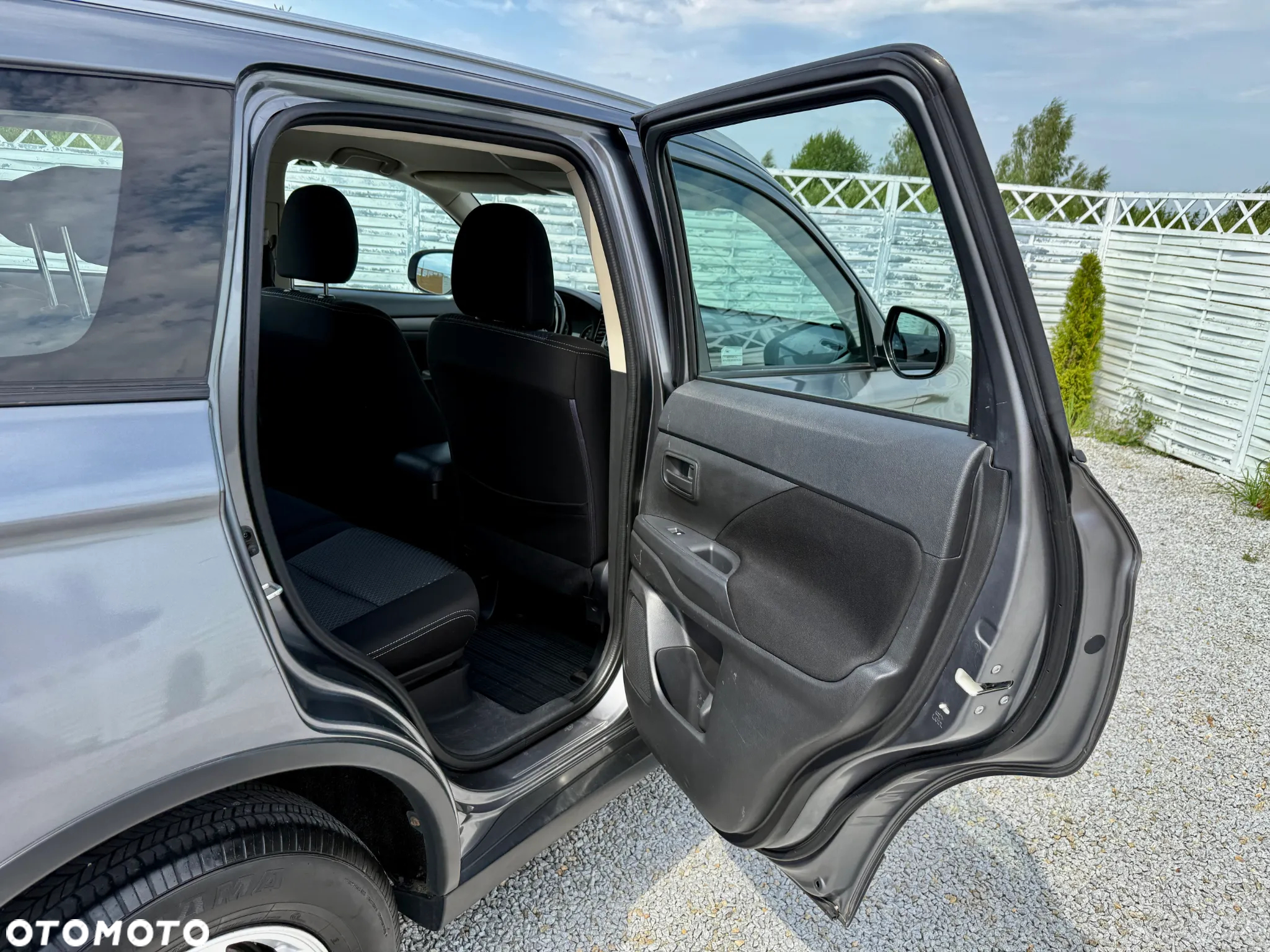 Mitsubishi Outlander 2.0 City Style 2WD - 22