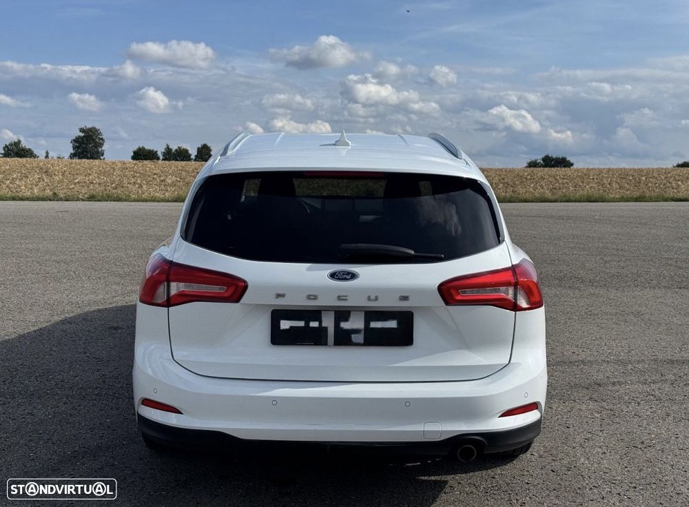 Ford Focus SW 1.5 TDCi DPF S&S Aut. Titanium - 9