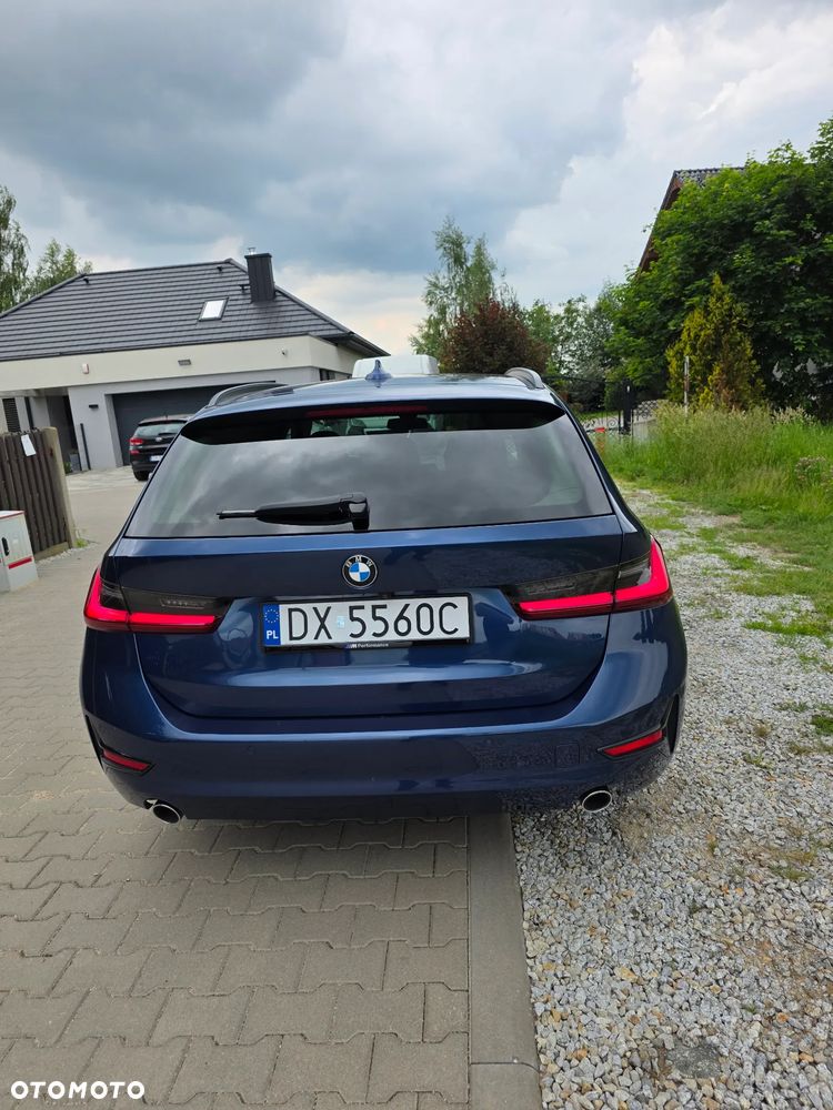 BMW Seria 3 318d mHEV M Sport - 17