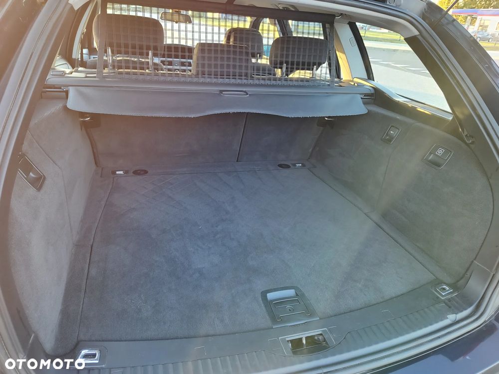 BMW Seria 5 530d Touring - 10