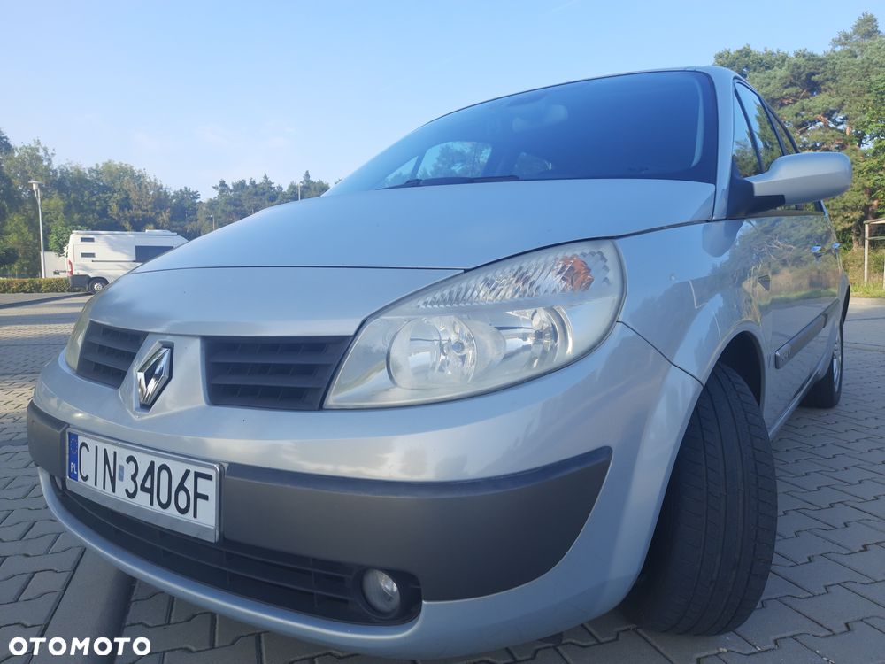 Renault Scenic 1.6 Confort Privilege - 4