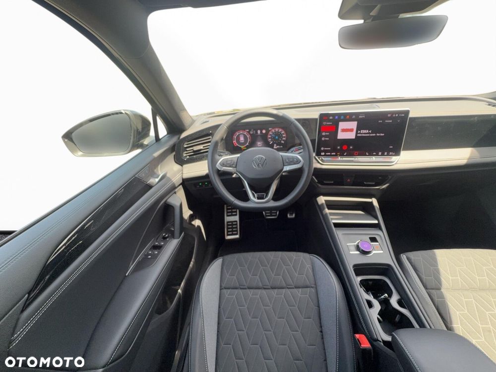 Volkswagen Tiguan - 16