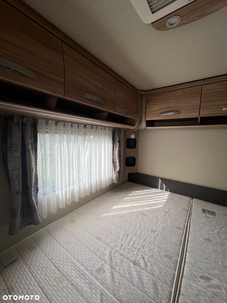 Hymer-Eriba Nova L - 8