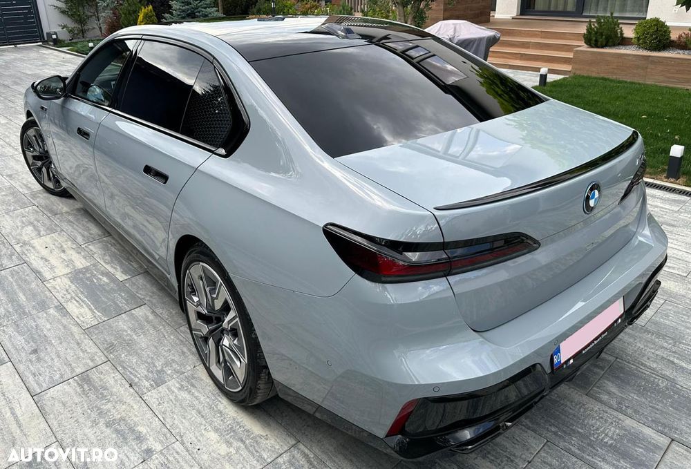 BMW M7 - 5
