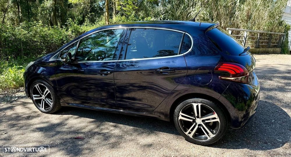 Peugeot 208 1.2 PureTech GT Line - 6