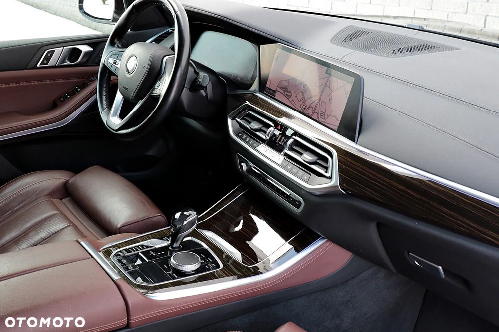 BMW X5 xDrive40i xLine - 22