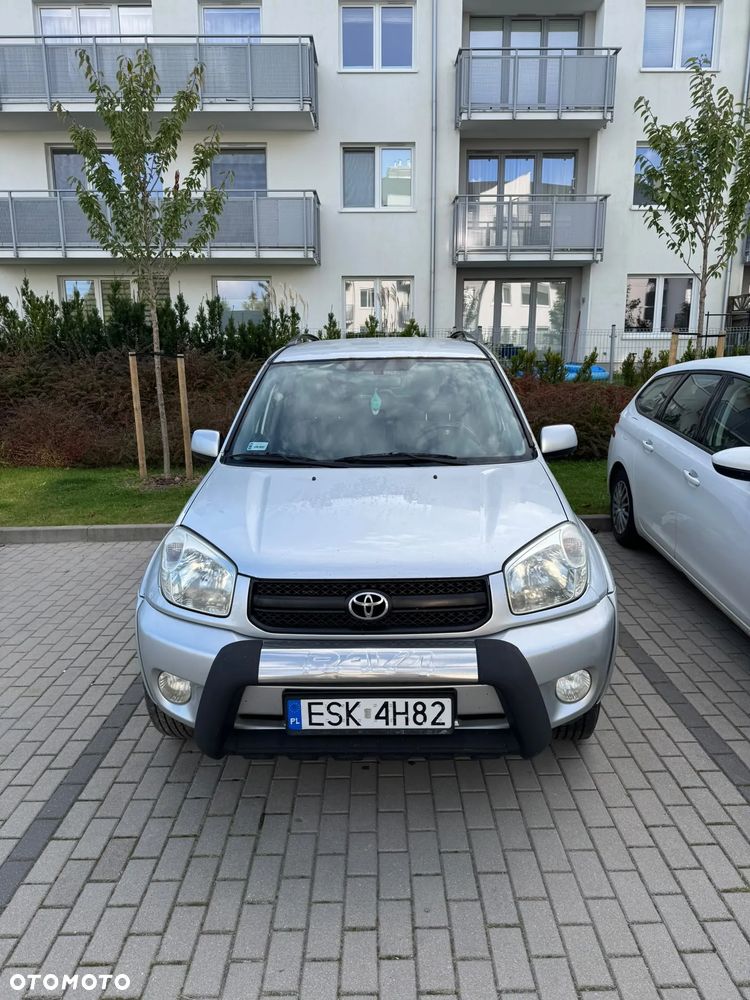 Toyota RAV4 2.0 VVT-i 4x4 - 2