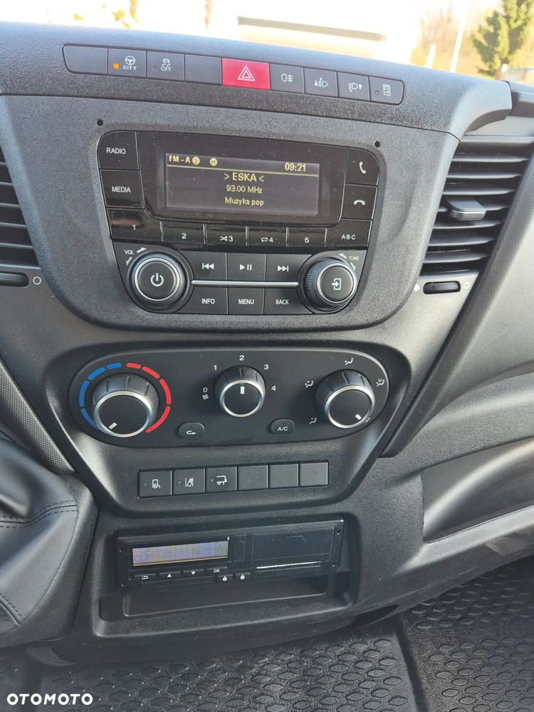 Iveco 70C18 (32755) - 19