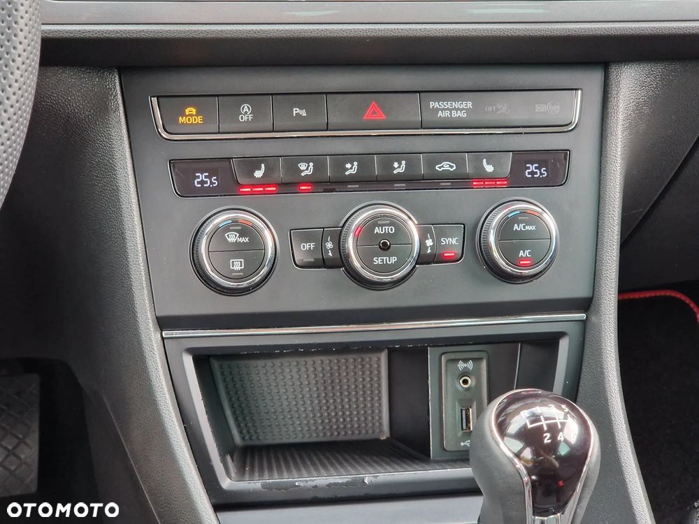 Seat Leon 2.0 TDI DPF FR Black Matt Edition - 31