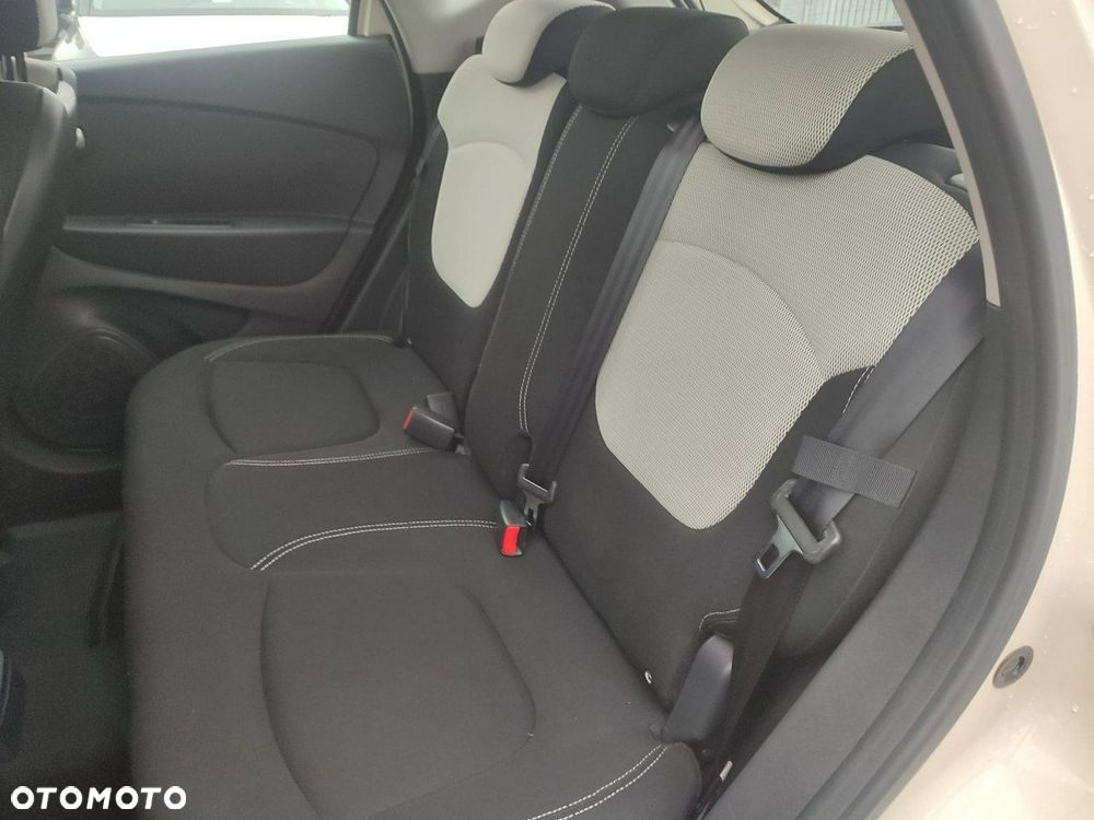 Renault Captur - 16