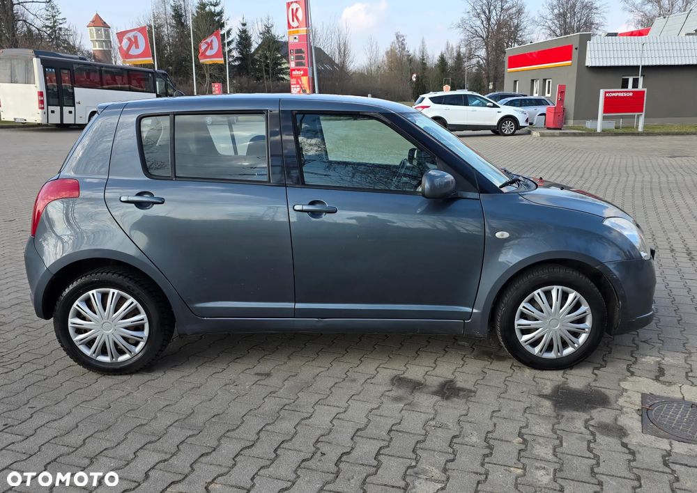 Suzuki Swift 1.3 4x4 Comfort - 8