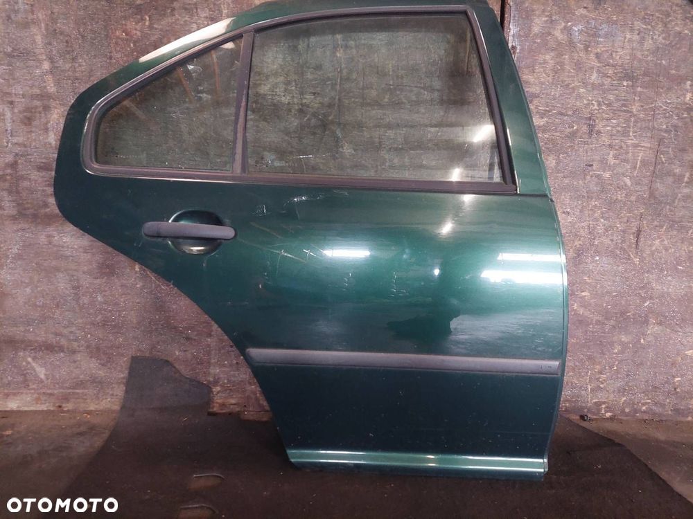 DRZWI KOMPLETNE PRAWY TYŁ VOLKSWAGEN BORA I LC6M SEDAN - 2